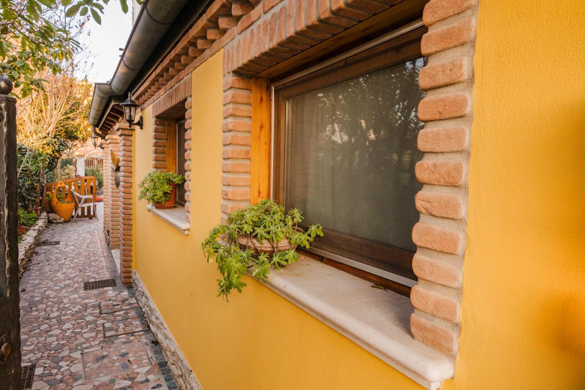 La Loggia Bed and Breakfast Comacchio Exteriör bild